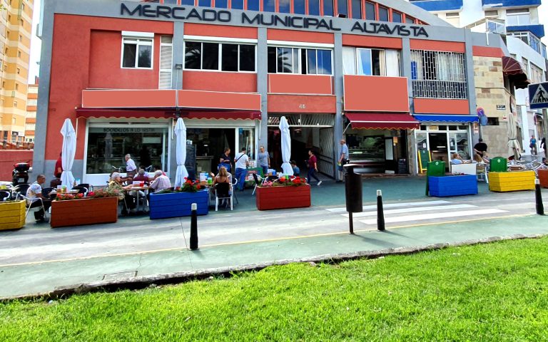 Jimena Delgado: “El gobierno progresista de Carolina Darias da la espalda al Mercado de Altavista y devuelve 450.000 euros para su mejora”