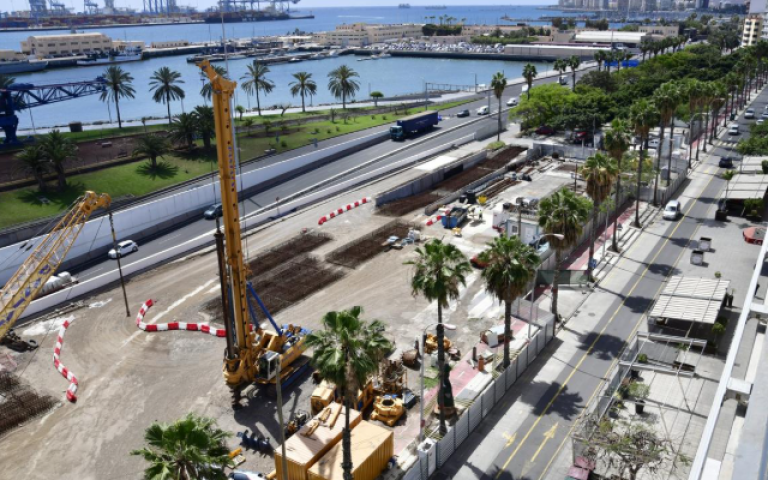 “O Darias convierte la Metroguagua en una prioridad o seguirá siendo un problema más que una solución”