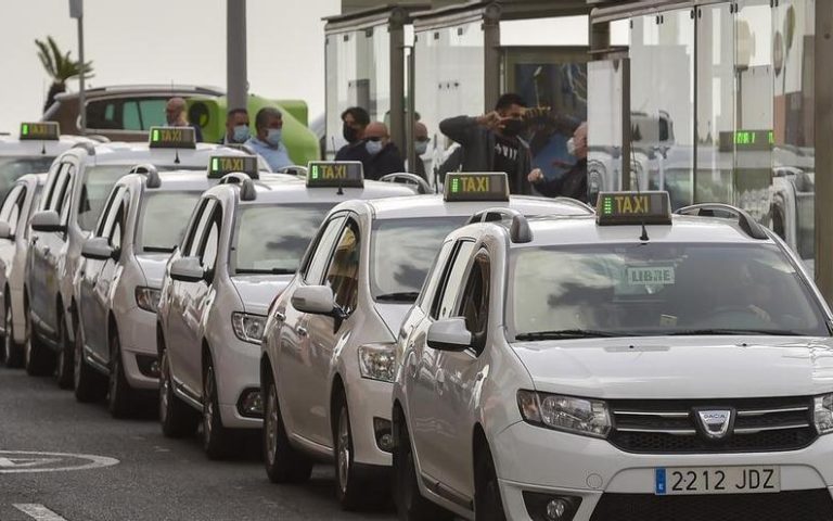 El PP solicita a Darias que cumpla con la ordenanza del taxi y conecte las cámaras de seguridad de estos vehículos con el CEMELPA